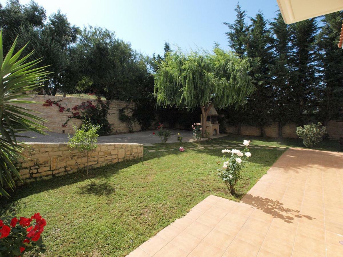 Villa Rotunda A *